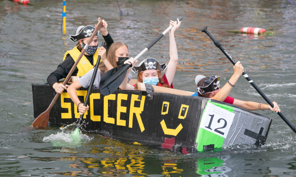 Cardboard Boat Race 2021-323